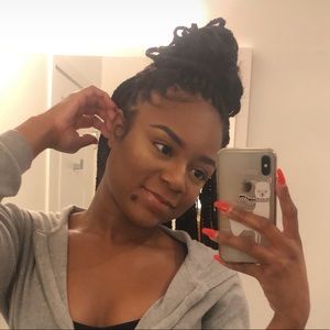 Meet your Posher, Aminah